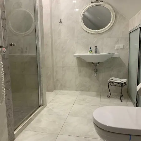Апартаменти Rhapsody At Old Town 3 Вільнюс